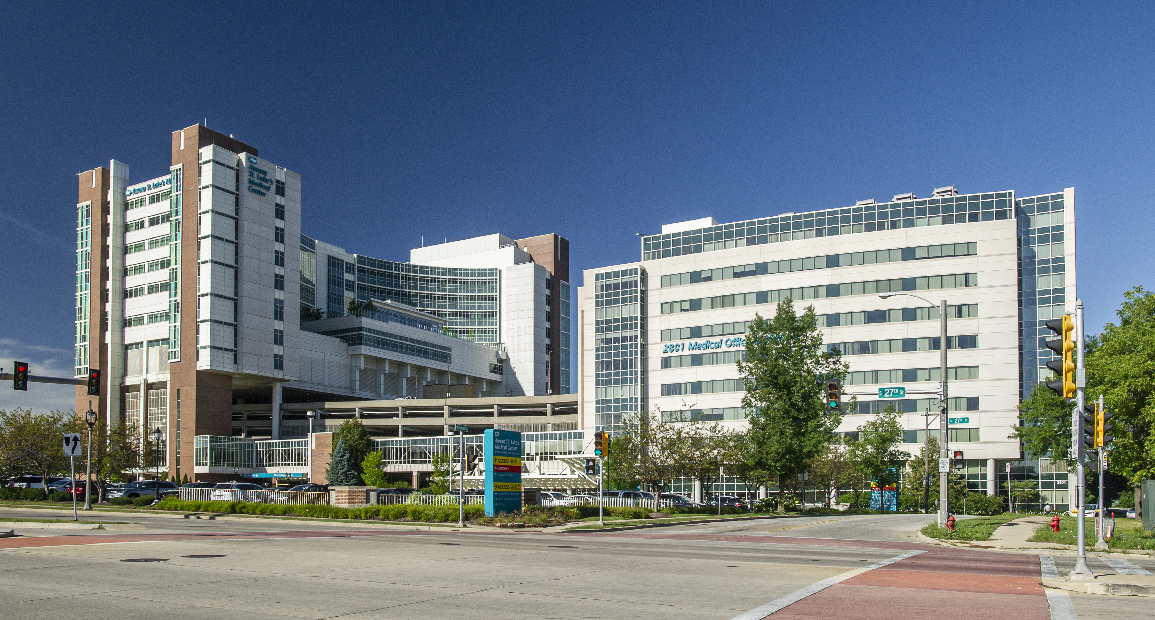 Aurora St. Luke's Medical Center