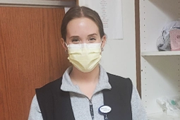 Floor assistant with mask